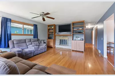 549 N Main Street, Cottage Grove, WI 53527 - Photo 2
