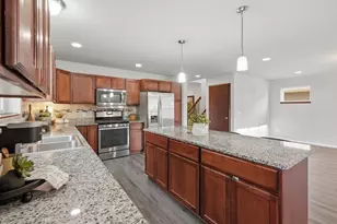 1446 Thoreau Dr, Sun Prairie, WI 53590 - Photo 10