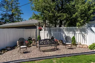 126 Jefferson Ave, Janesville, WI 53545 - Photo 10