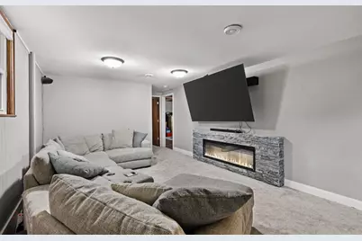 2418 Wesley Avenue, Janesville, WI 53545 - Photo 24