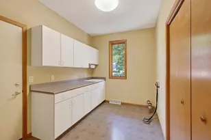1300 Kings Lynn Rd, Stoughton, WI 53589 - Photo 36