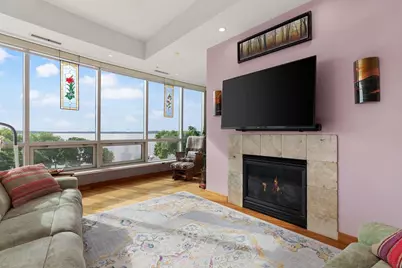 350 S Hamilton Street #402, Madison, WI 53703 - Photo 2