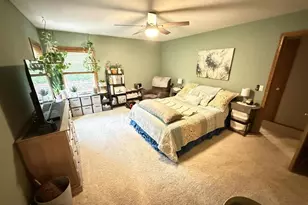 N115W20978 Brookside Dr, Germantown, WI 53022 - Photo 8