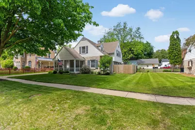 14 E Rockwell Street, Elkhorn, WI 53121 - Photo 4