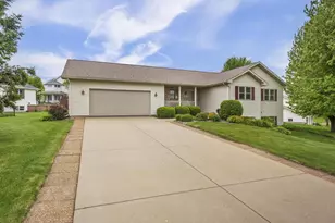 605 Prairie Hills Dr, Ridgeville, WI 53533 - Photo 62