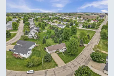 605 Prairie Hills Drive, Ridgeville, WI 53533 - Photo 58