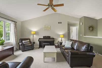 605 Prairie Hills Drive, Ridgeville, WI 53533 - Photo 8