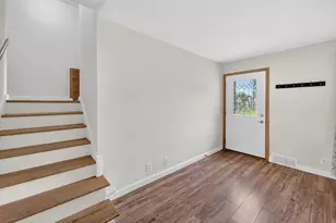 203 Fairview Ct, Waunakee, WI 53597 - Photo 2