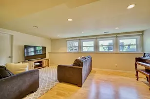 100 Melody Cir, Verona, WI 53593 - Photo 32