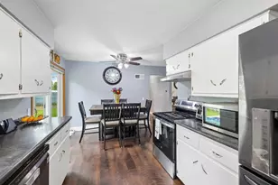 105 W Slifer St, Portage, WI 53901 - Photo 12