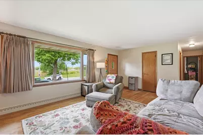 2009 Portage Road, Madison, WI 53704 - Photo 6