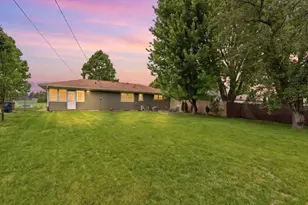 2009 Portage Rd, Madison, WI 53704 - Photo 38