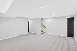 8141 Blakton Rd, Madison, WI 53719 - Photo 12