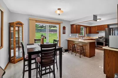 520 Acker Parkway, DeForest, WI 53532 - Photo 10