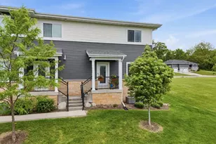 5509 Prairie Pl Dr, Mcfarland, WI 53558 - Photo 2