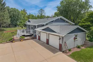 5086 Valley Heights Rd, Oshkosh, WI 54904 - Photo 4