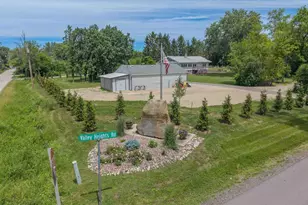 5086 Valley Heights Rd, Oshkosh, WI 54904 - Photo 2