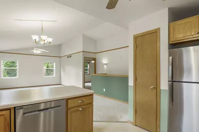 544 Berwick Drive, Sun Prairie, WI 53590 - Photo 10