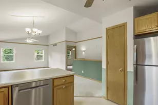 544 Berwick Dr, Sun Prairie, WI 53590 - Photo 10