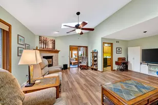 170 Saratoga Cir, Oregon, WI 53575 - Photo 4