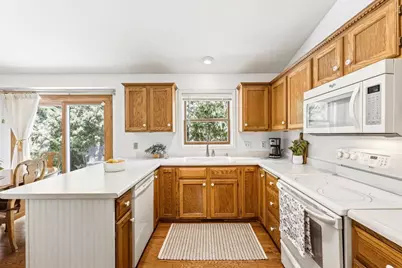 3033 Artesian Lane, Madison, WI 53713 - Photo 16