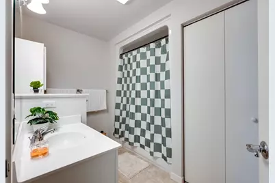 360 W Washington Avenue #712, Madison, WI 53703 - Photo 18