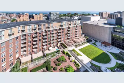 360 W Washington Avenue #712, Madison, WI 53703 - Photo 6