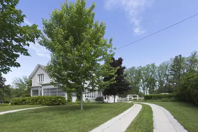 304 Tenth Ave Street, Baraboo, WI 53913 - Photo 2