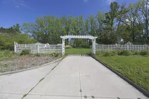 304 Tenth Ave St, Baraboo, WI 53913 - Photo 28