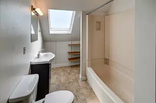 927 Drake St, Madison, WI 53715 - Photo 30
