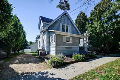 927 Drake Street, Madison, WI 53715 - Photo 2