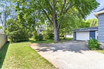 330 S Fair Street, Wautoma, WI 54982 - Photo 4
