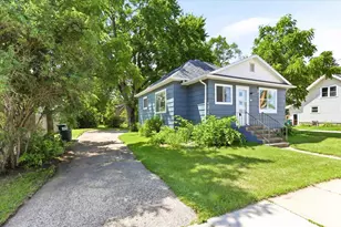 330 S Fair St, Wautoma, WI 54982 - Photo 2