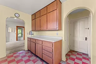 426 4th St, Baraboo, WI 53913 - Photo 4