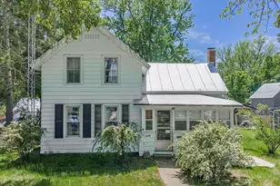 426 4th St, Baraboo, WI 53913 - Photo 2