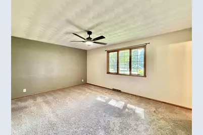 2450 S Lathers Road, Beloit, WI 53511 - Photo 20