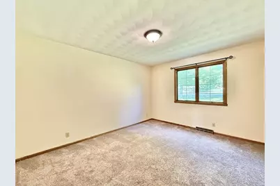 2450 S Lathers Road, Beloit, WI 53511 - Photo 24