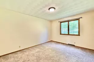 2450 S Lathers Rd, Beloit, WI 53511 - Photo 24
