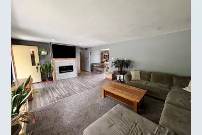 559 Summit Avenue, Monticello, WI 53570 - Photo 6