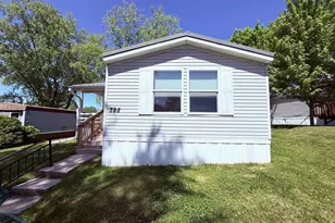 798 Bass Cir, Stoughton, WI 53589 - Photo 2