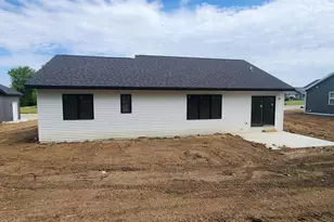 103 Rolling Meadow Dr, Darien, WI 53114 - Photo 2