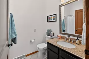 916 Katherine Dr, Sun Prairie, WI 53590 - Photo 42