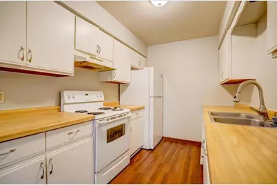 58 Sunfish Court, Madison, WI 53713 - Photo 8