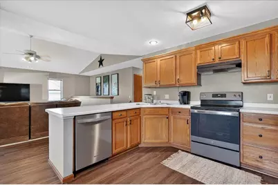 3510 Manchester Road, Madison, WI 53719 - Photo 12