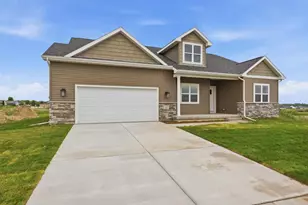 166 S 8th Street, Janesville, WI 53536 - Photo 2