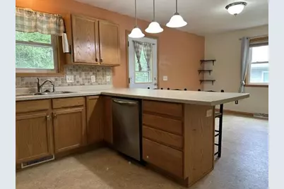 712 Williams Street, Janesville, WI 53545 - Photo 6