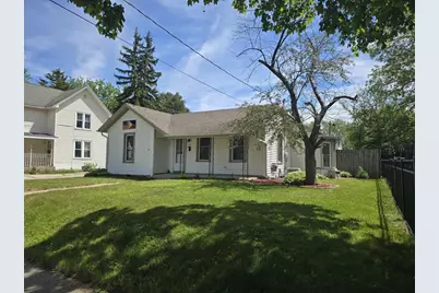 412 N Chatham Street, Janesville, WI 53548 - Photo 2