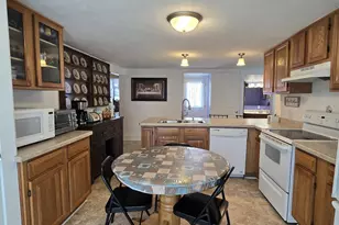 412 N Chatham St, Janesville, WI 53548 - Photo 8
