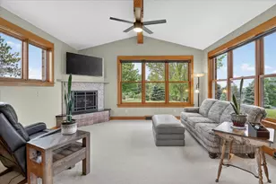 W6383 Hackbarth Rd, Fort Atkinson, WI 53538 - Photo 16