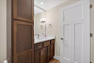 9025 Royal Oaks Cir, Verona, WI 53593 - Photo 46